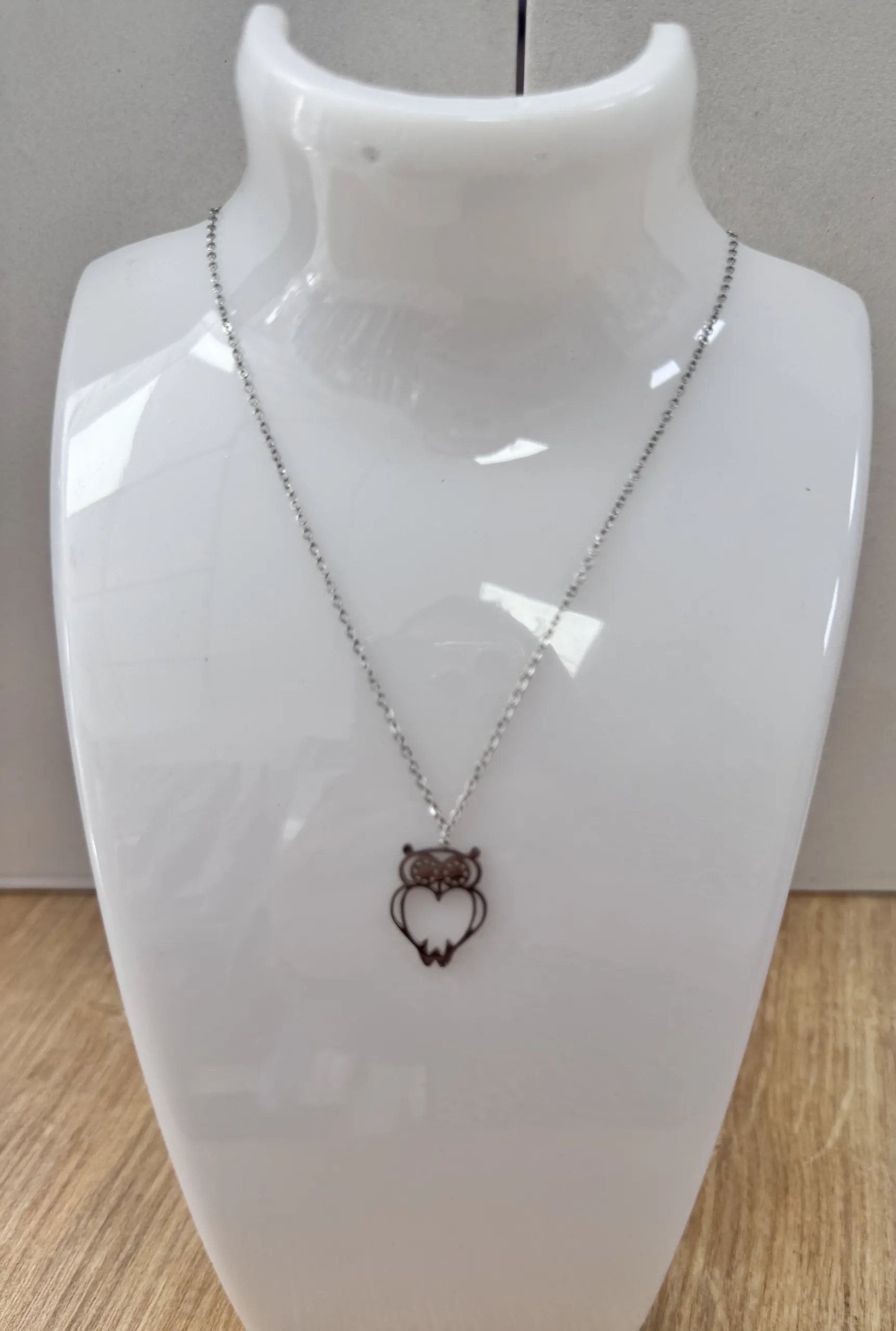 collar buho