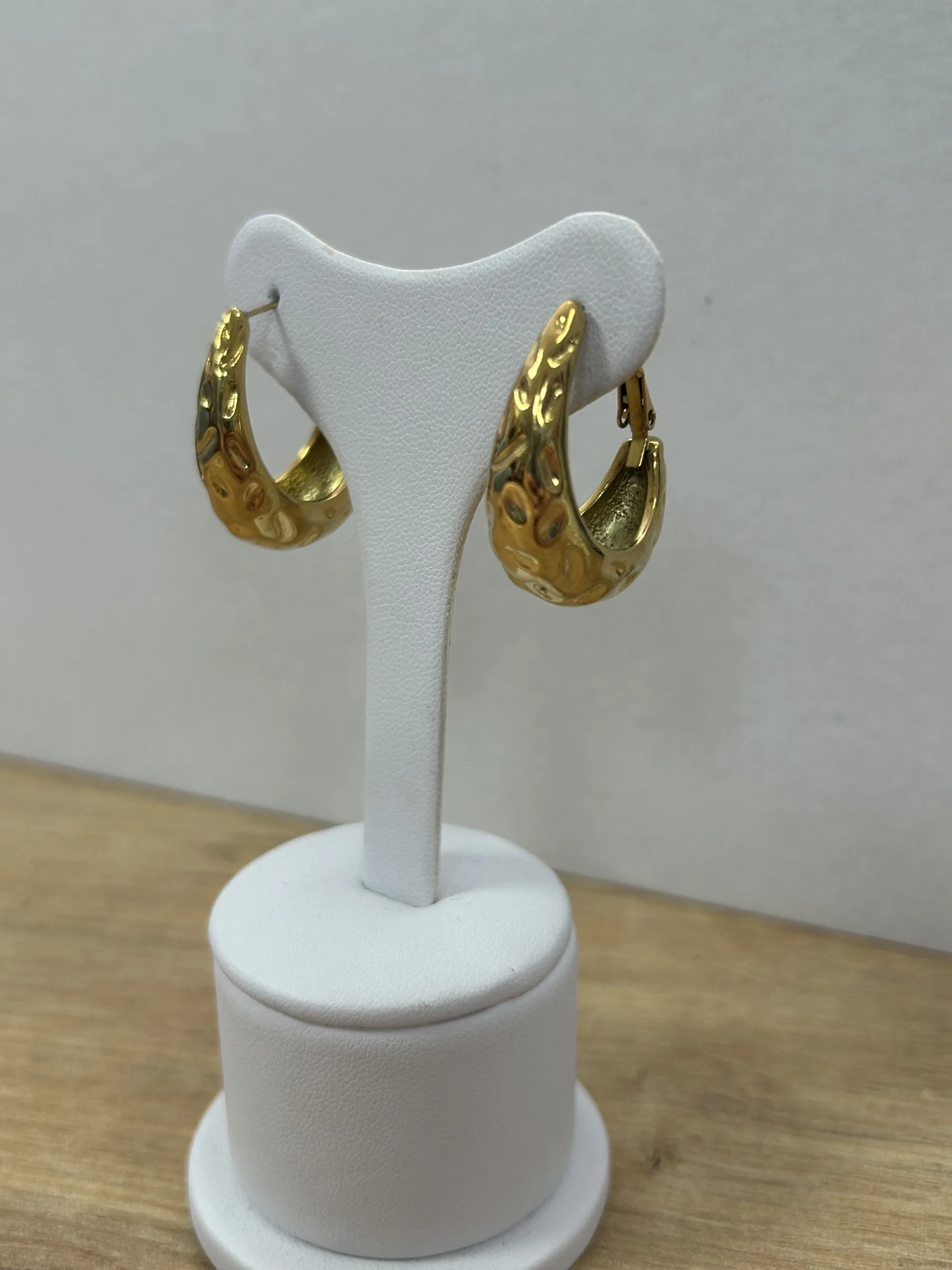 pendientes aroa