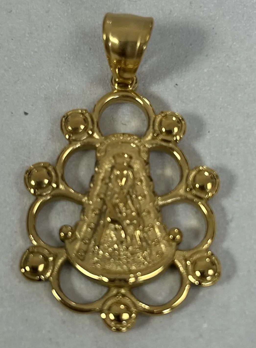 medalla rocío círculos