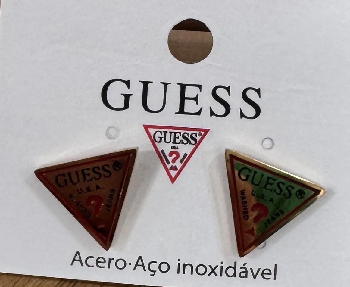 pendientes guess