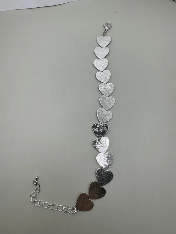 pulsera corazones rayada